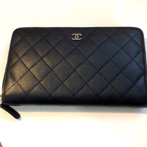 Authentic Chanel Long Zipped Wallet
